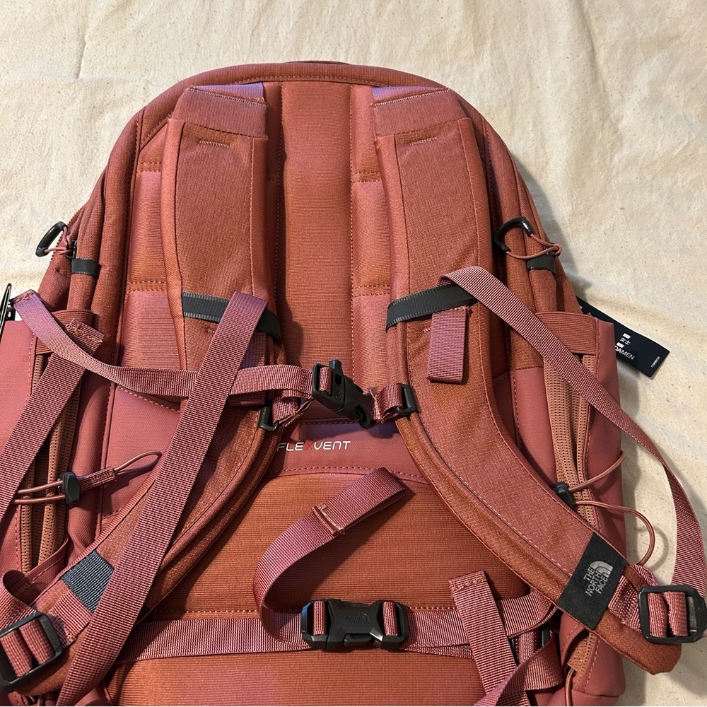 The North Face Borealis Women's Backpack New with Tags - Picture 9 of 10